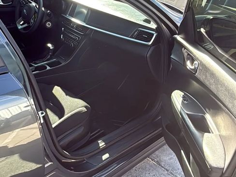 Used 2020 Kia Optima LX image 10
