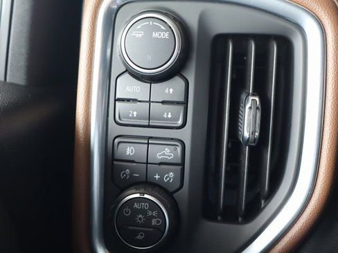 Used 2020 Chevrolet Silverado 3500 High Country w/ Technology Package AWD/4WD image 25