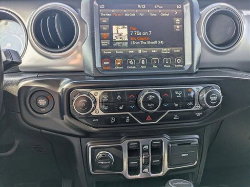 Used 2021 Jeep Gladiator Sport AWD/4WD image 13