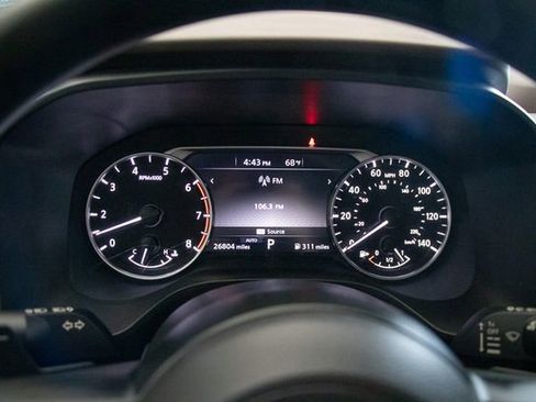 Used 2023 Nissan Rogue S image 28