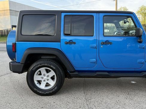 Used 2016 Jeep Wrangler Unlimited Sport w/ Quick Order Package 23S AWD/4WD image 8