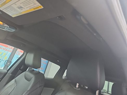 Used 2023 Jeep Compass Limited w/ Sun and Sound Group AWD/4WD image 42