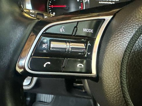 Used 2021 Kia Seltos SX w/ SX Sunroof Package AWD/4WD image 13
