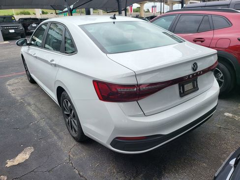 Used 2025 Volkswagen Jetta S image 2