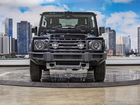 Used 2025 INEOS Grenadier Fieldmaster Edition image 3