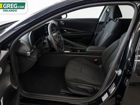 Used 2023 Hyundai Elantra Blue FWD image 10