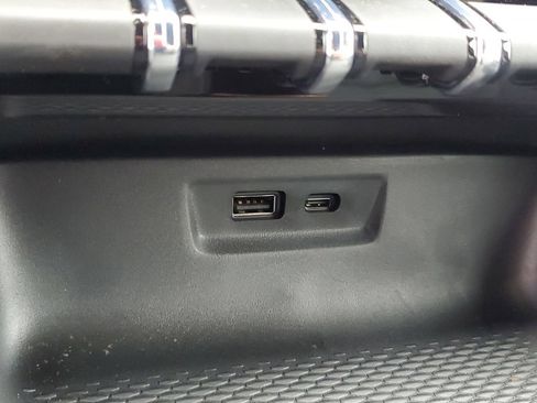 New 2026 GMC Terrain AT4 w/ LPO, Black Badging Package AWD/4WD image 36