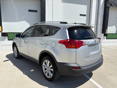 Used 2014 Toyota RAV4 Limited w/ Technology Package FWD image 5