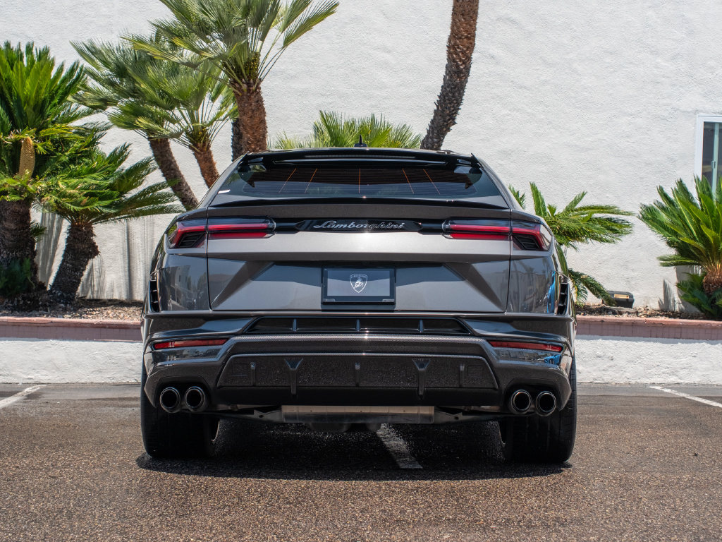 Used 2024 Lamborghini Urus Performante AWD/4WD image 4