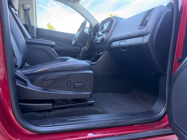 Used 2017 Chevrolet Colorado Z71 AWD/4WD image 22