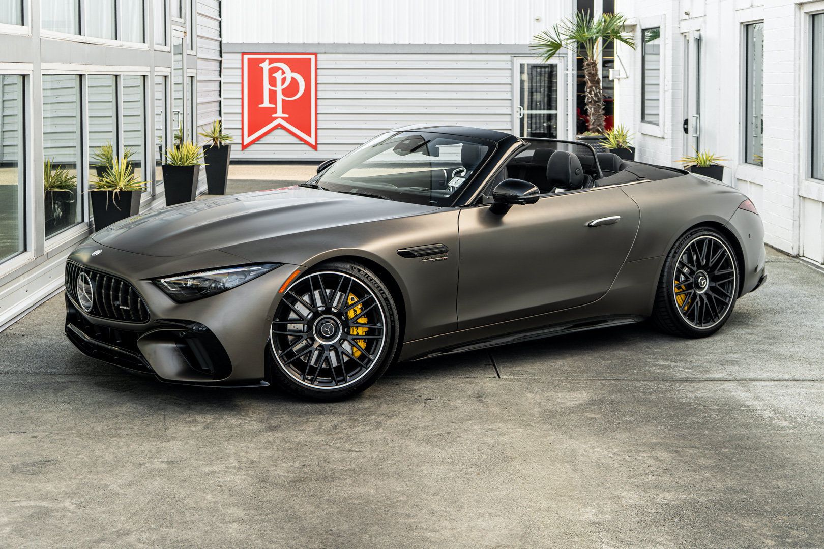 Used 2023 Mercedes-Benz SL 63 AMG 4MATIC image 2