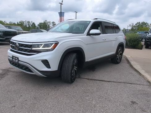 Used 2023 Volkswagen Atlas SEL AWD/4WD image 5