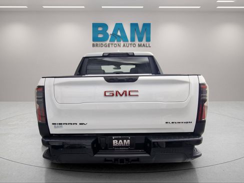 New 2026 GMC Sierra EV Elevation w/ LPO, Elevation Dark Package image 31