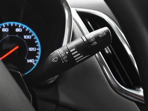 Used 2020 Chevrolet Equinox LS w/ LS Convenience Package FWD image 14