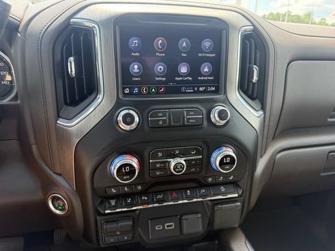 Used 2023 GMC Sierra 2500 Denali w/ Denali Ultimate Package AWD/4WD image 11