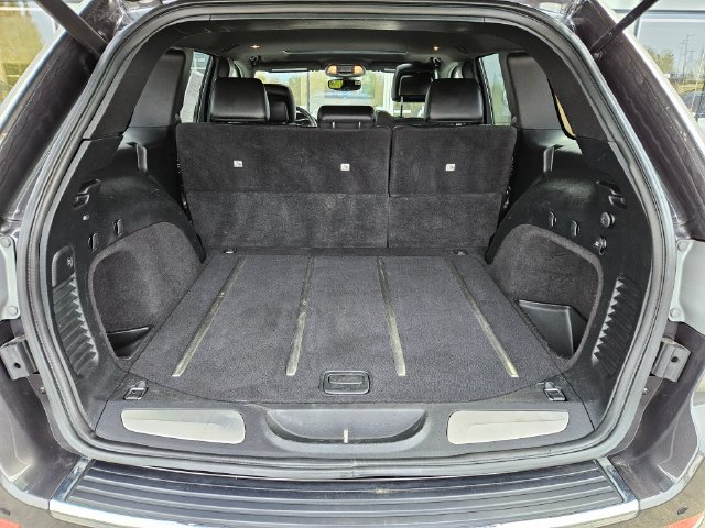Used 2017 Jeep Grand Cherokee Limited AWD/4WD image 12