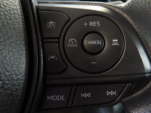 Used 2024 Toyota Corolla LE image 19