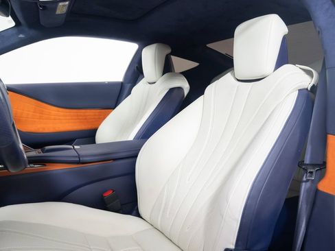 Used 2018 Lexus LC 500 Coupe w/ Touring Package RWD image 3
