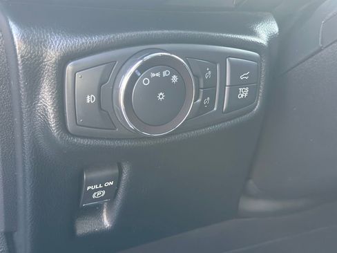 Used 2019 Lincoln Nautilus Reserve image 16