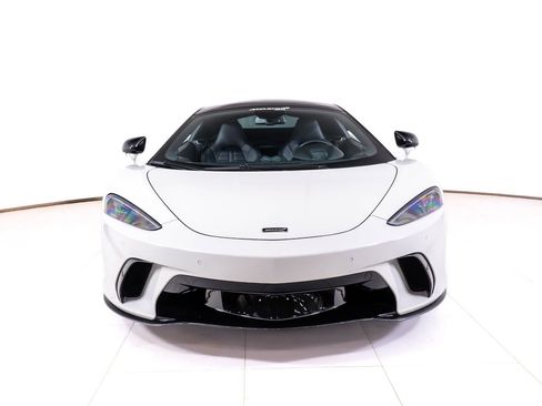 Used 2025 McLaren GTS RWD image 8