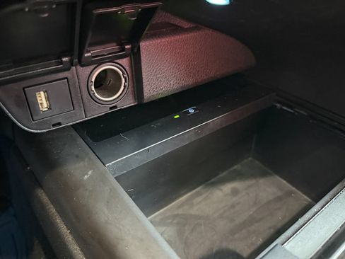 Used 2022 Toyota Camry XSE FWD image 26