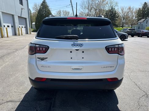 Used 2018 Jeep Compass Limited w/ Navigation Group AWD/4WD image 4