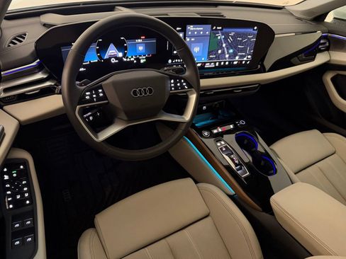 Used 2025 Audi A5 2.0T Premium Plus w/ Premium Plus AWD/4WD image 4