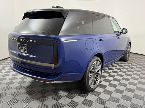 New 2026 Land Rover Range Rover Long Wheelbase SE AWD/4WD image 10