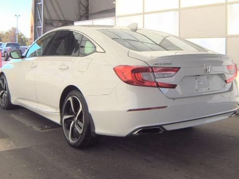 Used 2018 Honda Accord Sport image 4