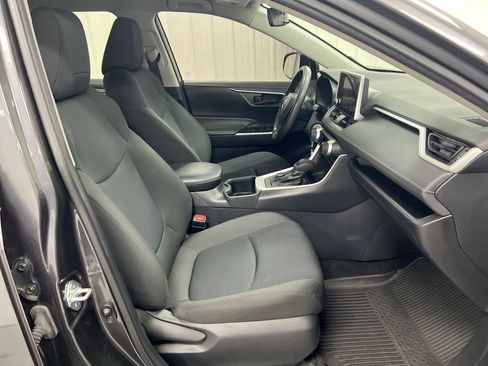 Used 2023 Toyota RAV4 LE AWD/4WD image 22