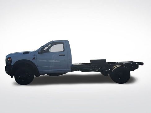New 2026 RAM 5500 Tradesman image 4
