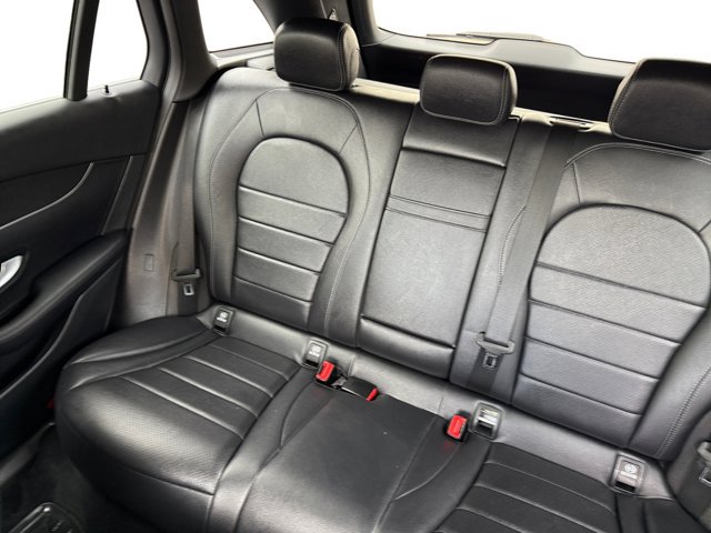 Used 2022 Mercedes-Benz GLC 300 4MATIC w/ Multimedia Package Lite image 11