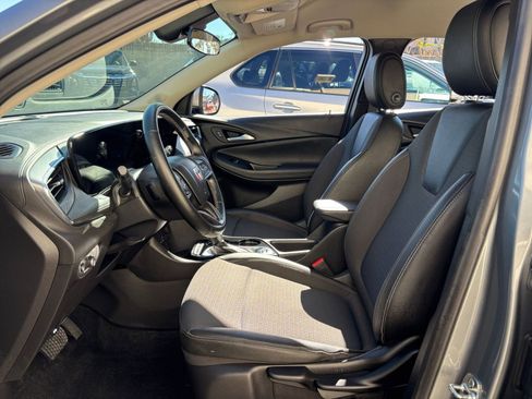 Used 2025 Buick Encore GX Preferred image 27