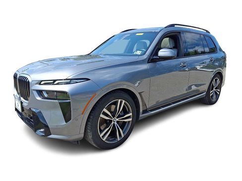 Used 2024 BMW X7 xDrive40i w/ M Sport Package AWD/4WD image 3