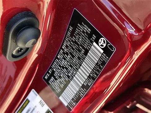 Used 2023 Toyota Corolla SE image 29