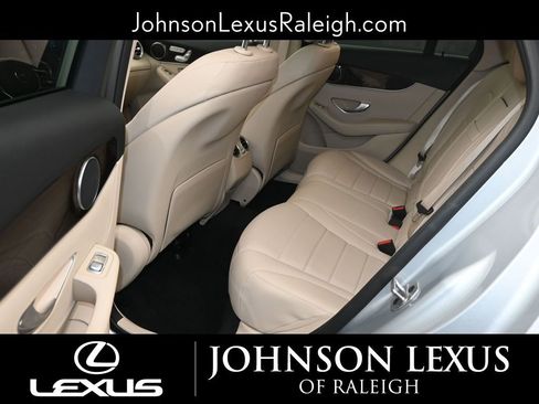 Used 2022 Mercedes-Benz GLC 300 4MATIC image 12