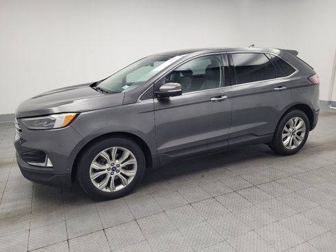 Used 2020 Ford Edge Titanium w/ Equipment Group 301A FWD image 2