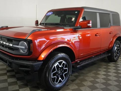 Certified 2024 Ford Bronco Outer Banks AWD/4WD image 7