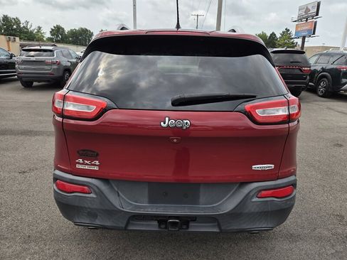 Used 2014 Jeep Cherokee Latitude w/ Cold Weather Group AWD/4WD image 4