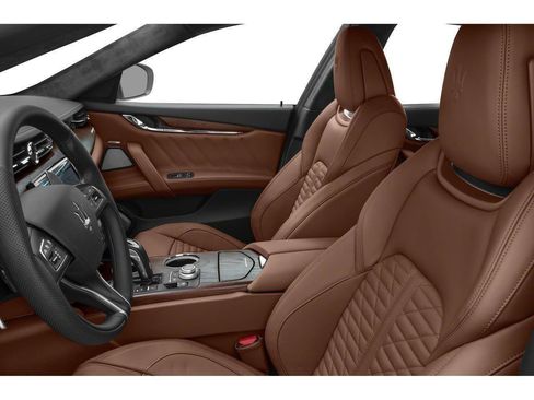 Used 2023 Maserati Quattroporte GT RWD image 48