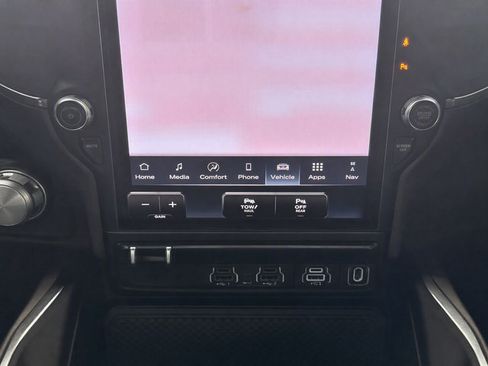 Used 2026 RAM 1500 Laramie w/ Night Edition AWD/4WD image 9