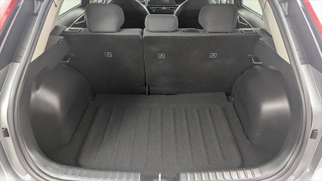 Used 2024 Kia Niro LX FWD image 18