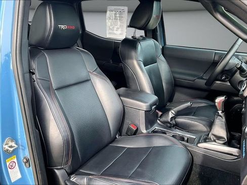 Used 2018 Toyota Tacoma TRD Pro AWD/4WD image 30