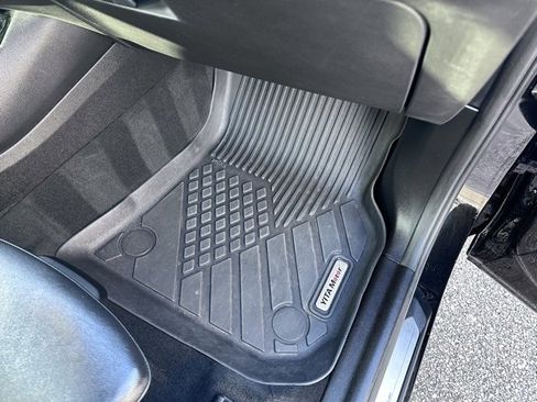 Used 2021 BMW X3 xDrive30i w/ Premium Package Essential image 15