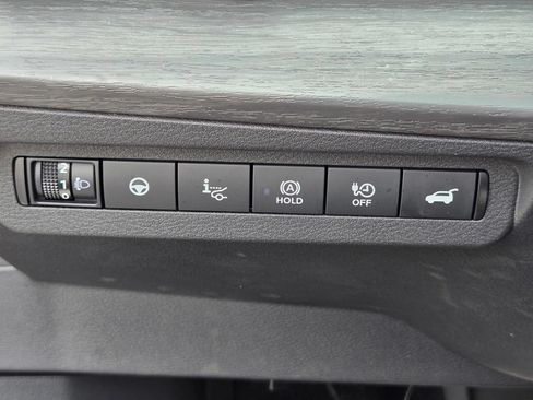 Used 2023 Nissan Ariya FWD image 29