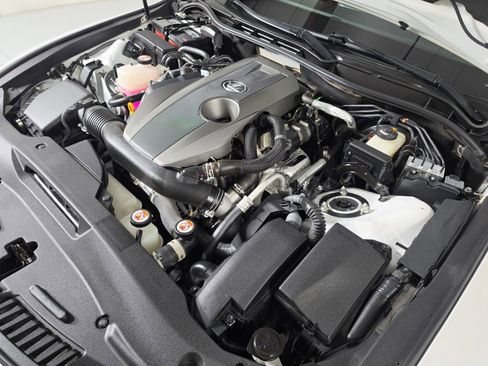 Used 2021 Lexus IS 300 w/ Comfort Package image 15