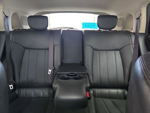 Used 2016 INFINITI QX70 AWD w/ Premium Package image 37