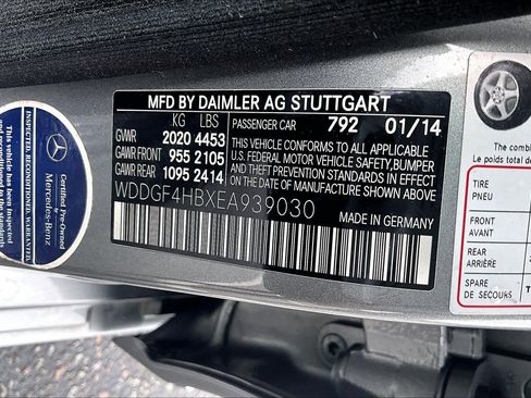 Used 2014 Mercedes-Benz C 250 Sedan image 33