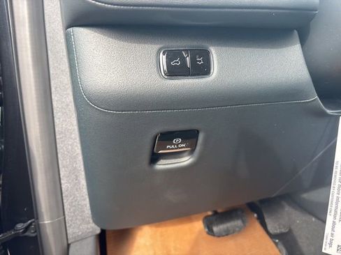 New 2025 Lincoln Navigator L Reserve image 15