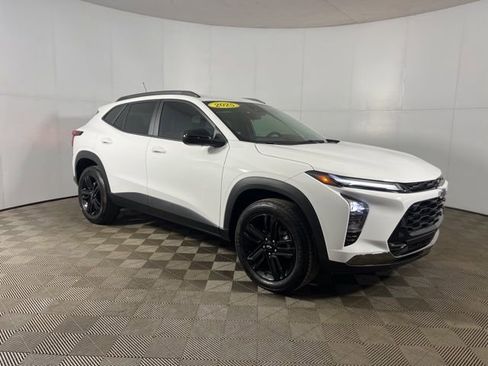 Used 2025 Chevrolet Trax ACTIV w/ Driver Confidence Package image 7